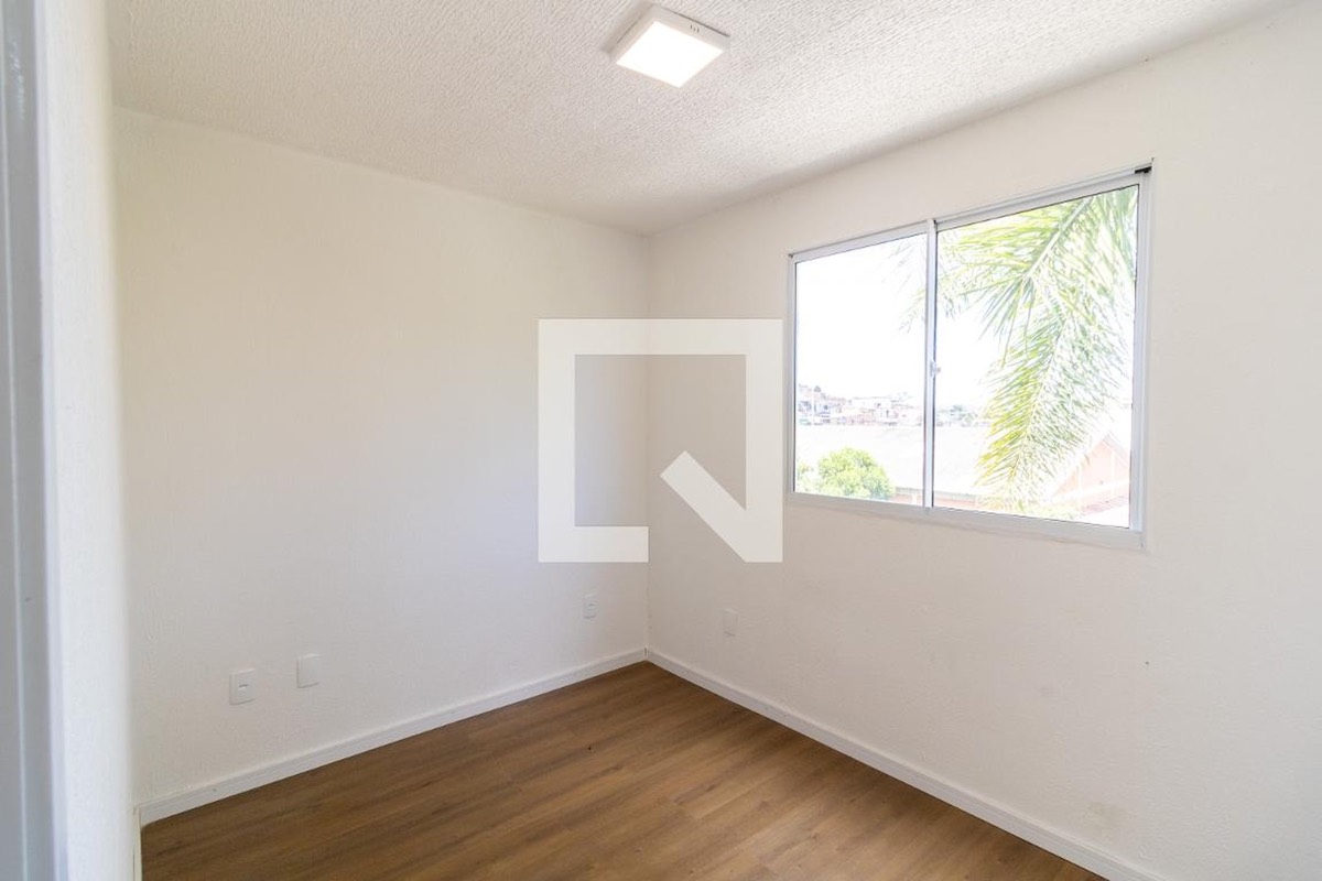 Dormitório no Recanto Cristal Santa Tereza — apartamento MCMV pronto para morar